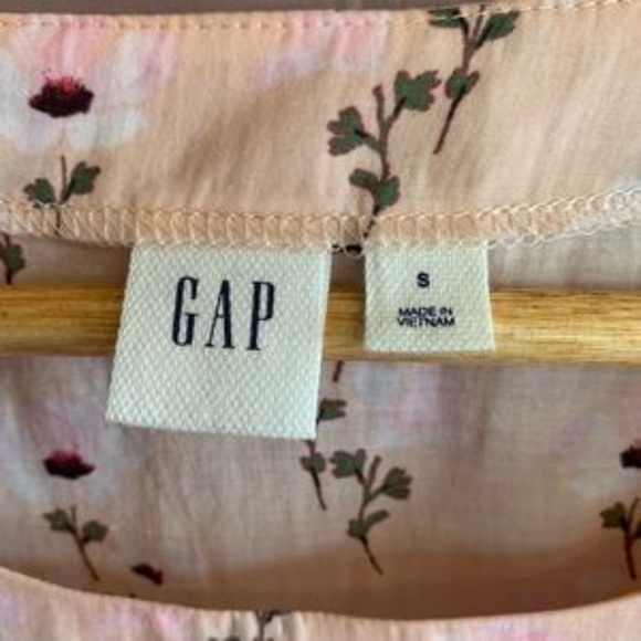 GAP RUFFLE FLORAL BLOUSE PEACHY PINK - Picture 6 of 6